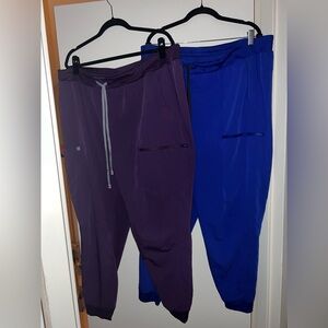 Fabletics Scrub Joggers (2 pairs)